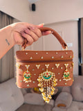 ZEWAR VANITY SLING BAGS