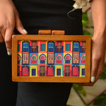 WOODEN CLUTCHES